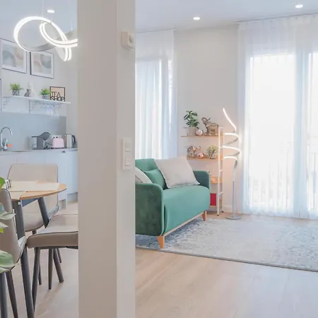 شقة Avg La Guia 267